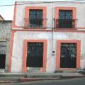VENDO CASA COMO TERRENO EN EL CENTRO DE LA CIUDAD
