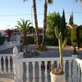 Chalet en venta en Torrevieja en urbanizacion cerca de comercios