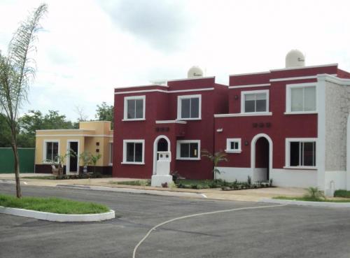 CASA AMPLIA DE 2 HABITACIONES, 3 BA�OS, SALA Y COMEDOR SEPARADOS