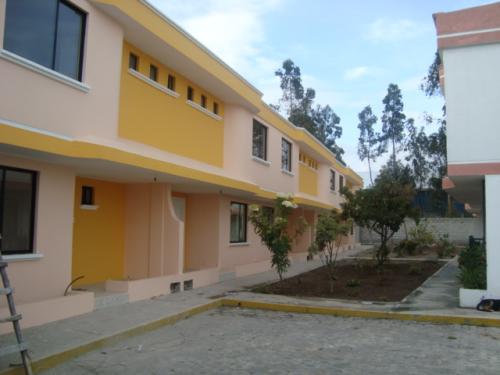 VENDO HERMOSAS CASAS DE 94M2 POR ESTRENAR  INCREIBLE OFERTA!! Y  EN UN EXCELENTE LUGAR PARA VIVIR 