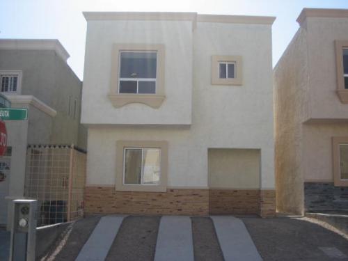 PASEO DE LOS LEONES A 15 MIN DEL CENTRO CASA NUEVA 3 REC�MARAS