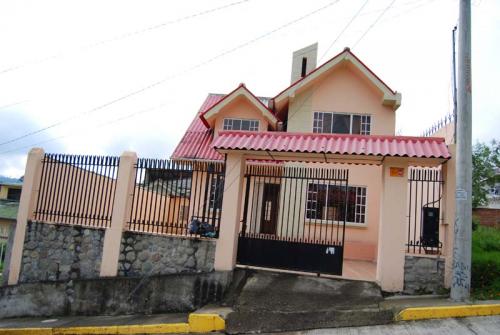 CASA EN VENTA EN TOTORACOCHA AMPLIA 5 A�OS DE CONSTRUCCI�N