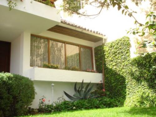 AMPLIA CASA EN LA CORU�A OFICINAS