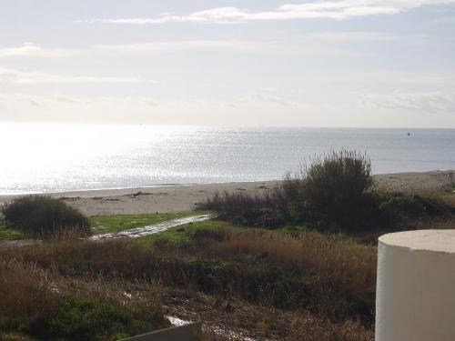 �tico en primer�sima l�nea de playa a un precio incre�ble, Manilva Costa