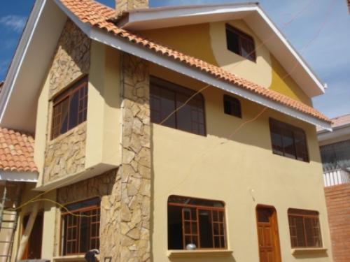M-25902 CASAS EN CUENCA ECUADOR VENDE CASA EL LA 1RO DE MAYO, Casas de