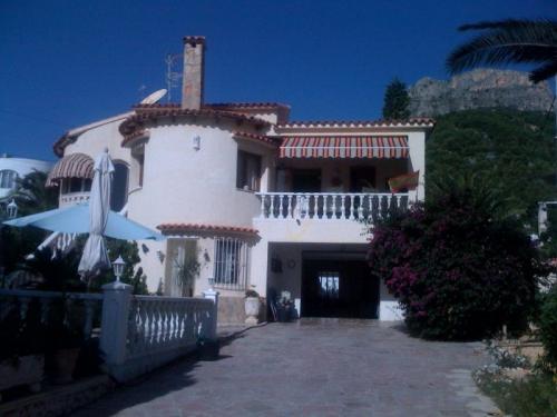 chalet con dos viviendas