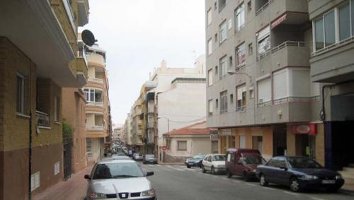 VIVIENDA DE 2 DORMITORIOS EN LA PLAYA DE LOS LOCOS