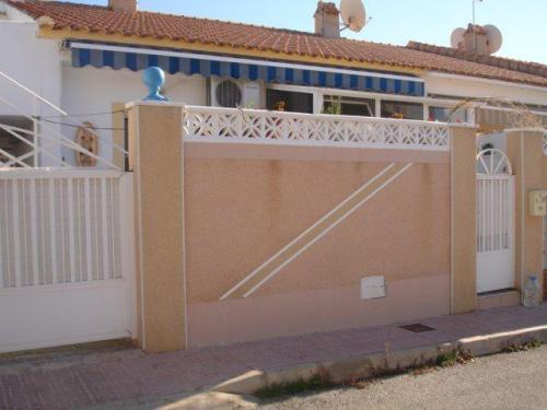 Bungalow en venta en Orihuela costa a 10 minutos de