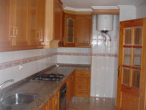 Piso en alquiler en el centro de Torrevieja. Vivienda de