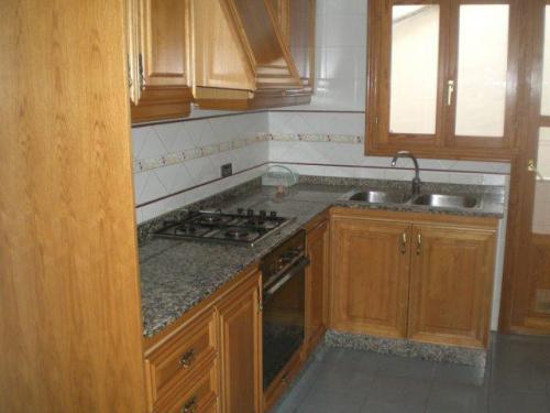 Amplia vivienda de 90 m2 con 3 dormitorios dobles 2