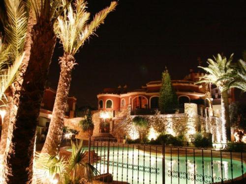 Propiedad de lujo en venta en Torrevieja. Impresionante vivienda con