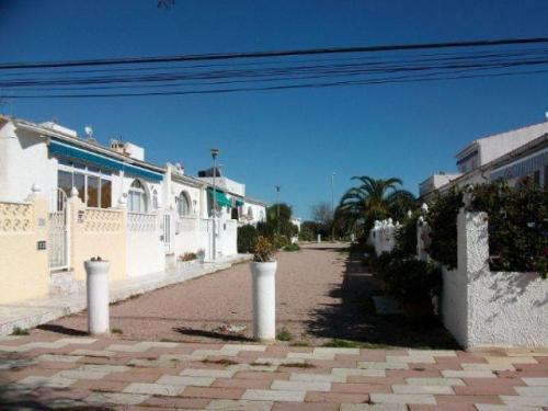 Bungalow en venta en urbanizacion cerca de Torrevieja la playa