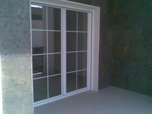 Precioso bungalow de 160 m2 con un sotano de 40