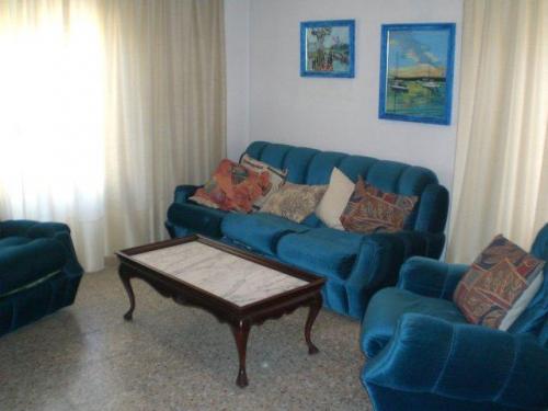 Piso centrico de 4 dormitorios amplio salon comedor cocina cuarto