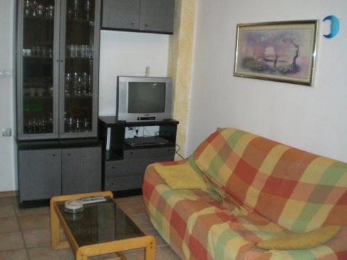 Se vende edificio en 3 alturas una vivienda independiente por