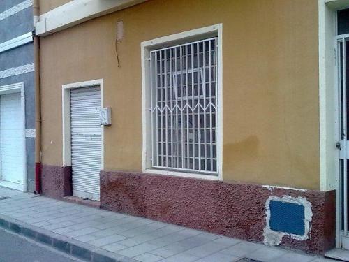 Local a la venta para cualquier tipo de actividad fachada