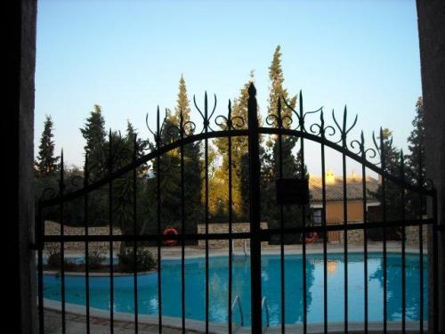 Vende Chalet en Pueblo acantilado ( Alicante ) espectacularmente colgado