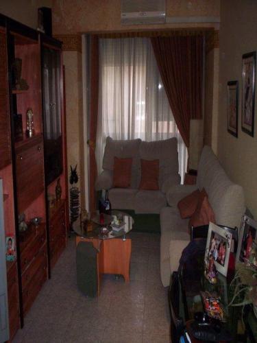 Piso reformamado 1 sin ascensor 3 equipos de aire acondicionado