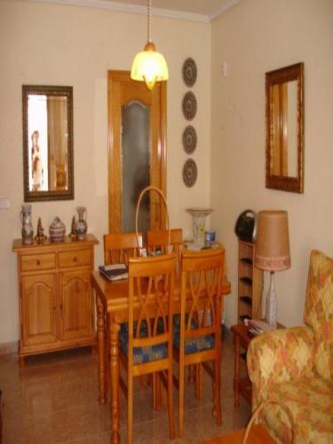 En aguas nueva a 5 minutos de torrevieja se vende