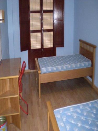 Urge venta piso Centrico amplio amueblado y equipado para entrar