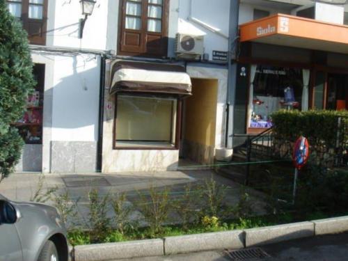 SE ALQUILA LOCAL COMERCIAL EN EL CENTRO DE PRAVIA Para