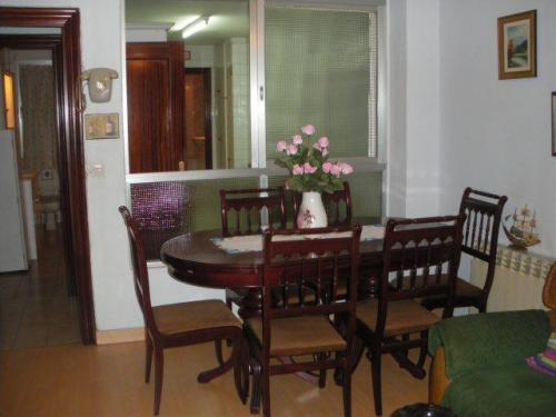 PISO EN VENTA EN GIJON. CONSTA DE DOS DORMITORIOS BAñO