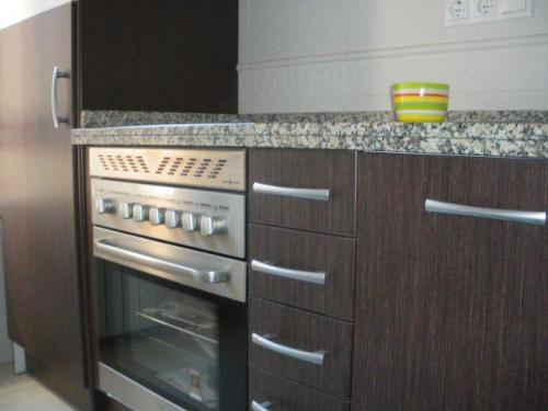 PISO EN VENTA EN GIJON. DOS DORMITORIOS Y TRASTERO DE