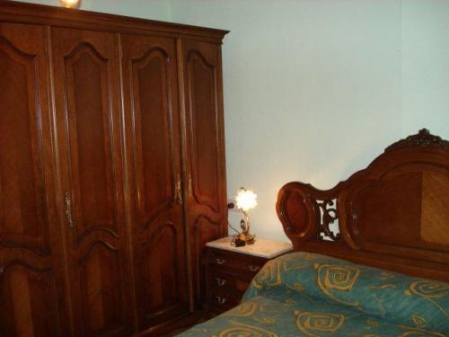 SE VENDE PISO EN CUDILLERO DE DOS HABITACIONES BAñO COCINA