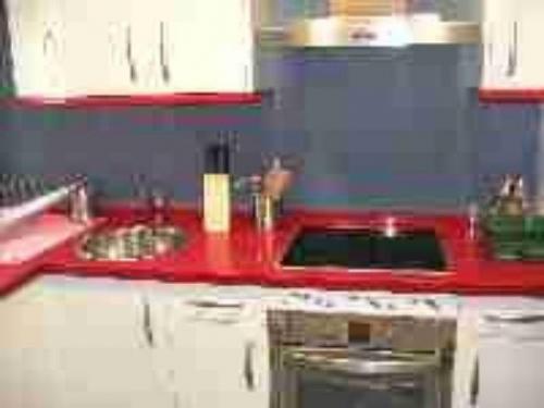 SE ALQUILA PISO AMUEBLADO EN SAN JUAN DE LA ARENA