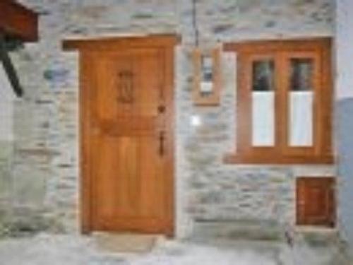 SE ALQUILA APARTAMENTO AMUEBLADO EN PUERTO MARINERO DEE CUDILLERO FRENTE