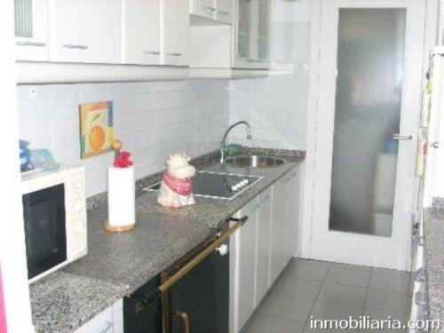 URGE VENTASE VENDE PISO EN LA FONTANA DE TRES