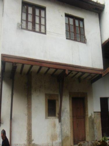 SE VENDE CASA RURAL TIPICA ASTURIANA PARA REHABILITAR DE DOS