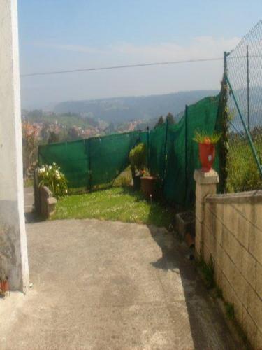 VENDE CASA CON FINCA DE 1000 M2 CON VISTAS AL