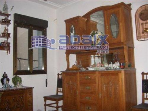 SE VENDE CASA PARA REFORMAR EN EL CENTRO DE CUDILLERO