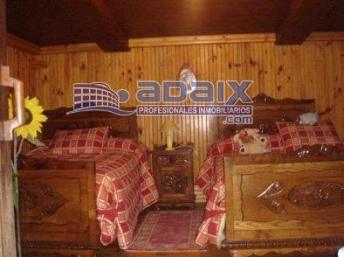 SE VENDE CASA RURAL CON HORREO REFORMADO Y FINCA DE