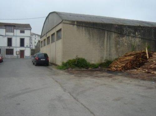 SE ALQUILA NAVE INDUSTRIAL DE 1200 M2 BIEN COMUNICADA Ideal