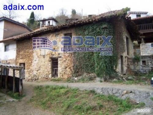 se vende casa de piedra para rehabilitar con huerto pequeño