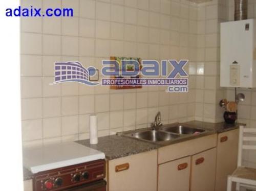 SE VENDE PISO EN PERFECTO ESTADO DE TRES HABIATACIONES Y