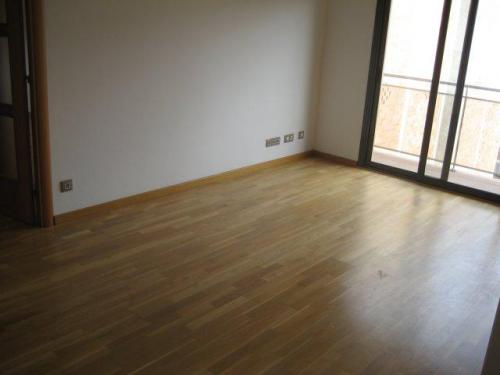 Piso en venta en Sants - La Bordeta. Edificio de