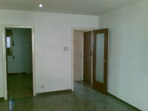Piso de Venta en Badalona Zona de POMAR (22.961.268 Pts)