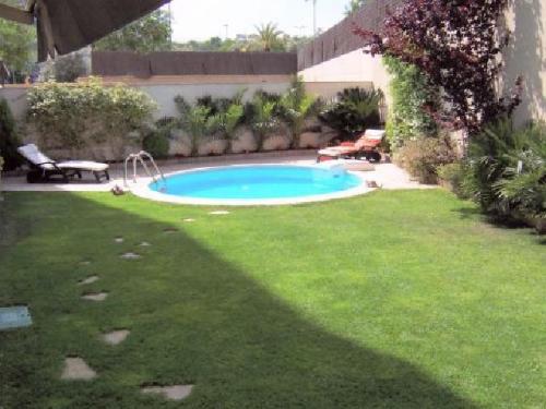 PLANTA BAJA CON JARDÍN PRIVADO Y PISCINA PARTICULAR. Ideal familias