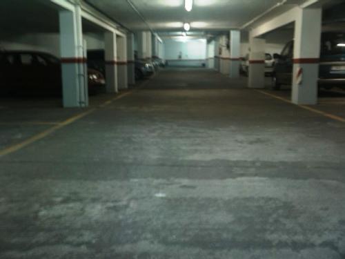 ¡¡OPORTUNIDAD UNICA! Plaza de parking para coche grande zona Rda.