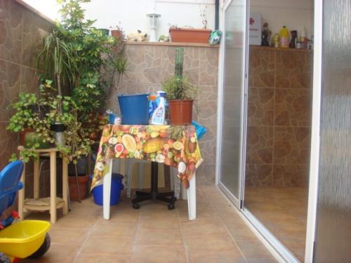 MATARO/CERDANYOLA BAJO CON PATIO. Completamente reformado de 80m2 con 3