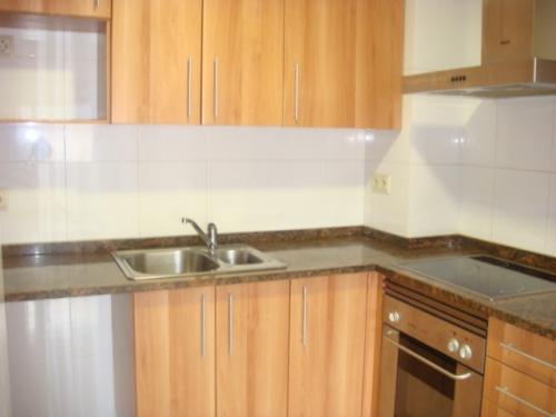 ZONA CENTRO- PARQUE CENTRAL CON PARKING Y TRASTERO INCLUIDOS EN