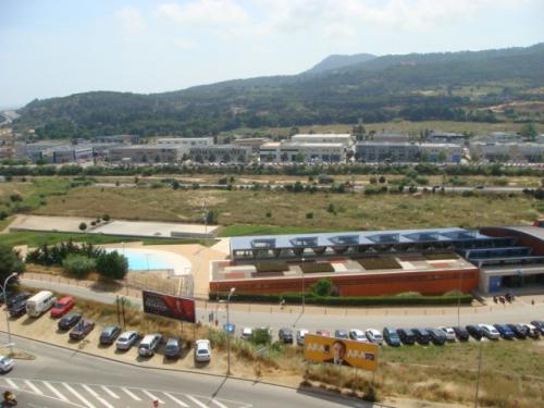 VISTAS EXPECTACULARES Piso alto con ascensor vista a dos calles