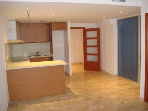 PLANTA BAJA NUEVA A EXTRENAR En zona céntrica de Argentona