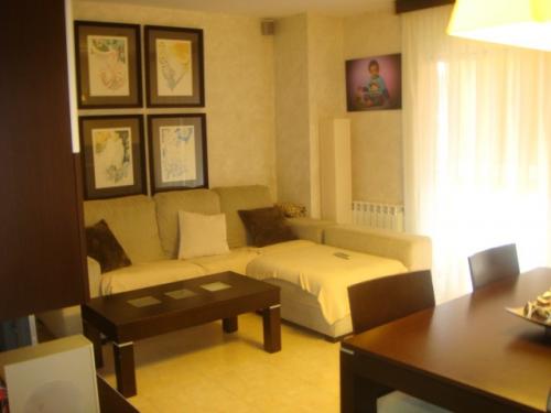 MATARO/ZONA JUZGADOS. Piso en venta de 72m2.Con parking y trastero