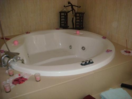 REFORMADO EN SU TOTALIDAD AMUEBLADO MUY BONITO de 93m dispone