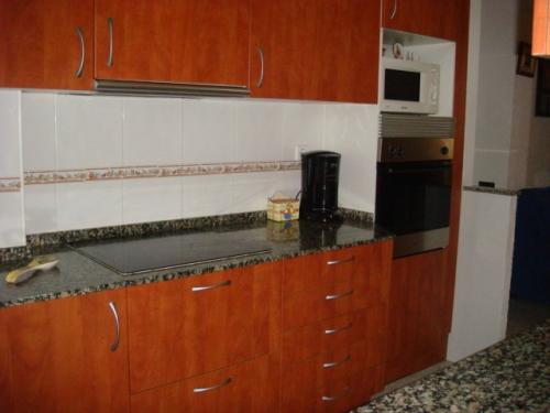 PISO TOTALMENTE REFORMADO Y AMUEBLADO Piso de 75m2 amplio comedor