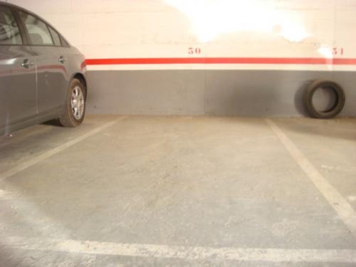 PLAZA DE PARKING SUPER ECONOMICA individual de coche con una